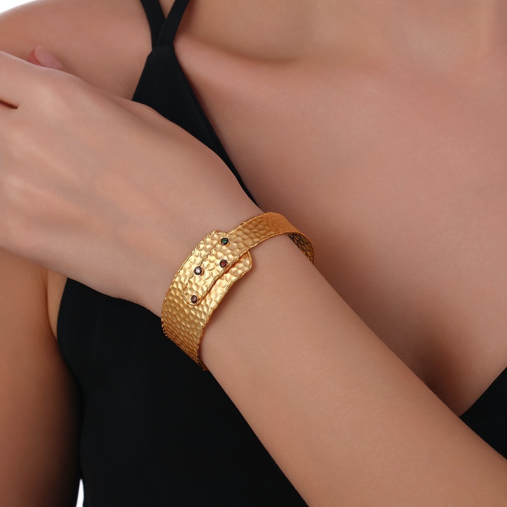 Altın Kelepçe Bilezik