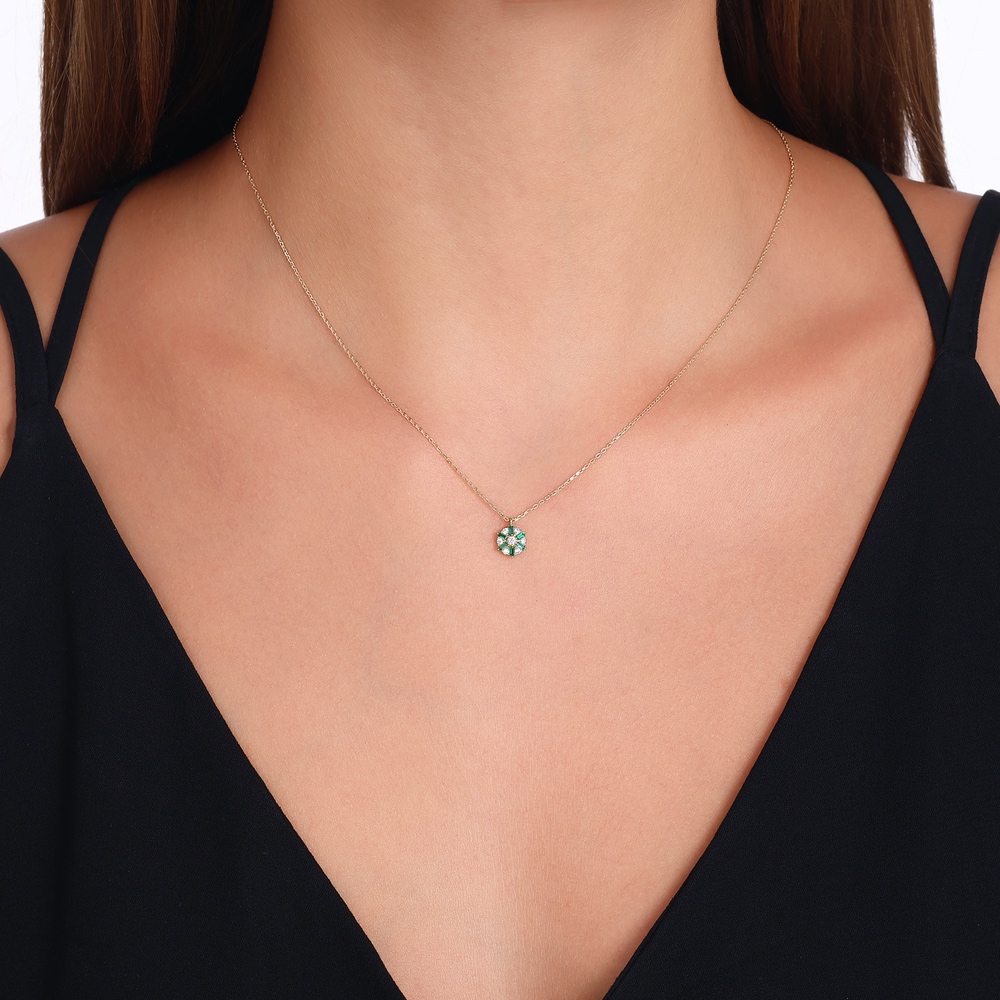 Altın Renkli Taşlı Kolye