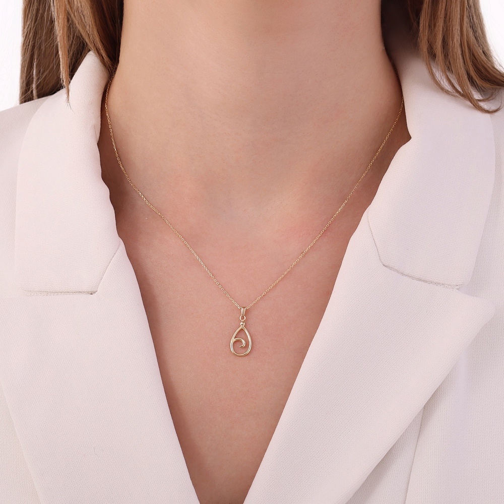 Altın Tasarım Kolye