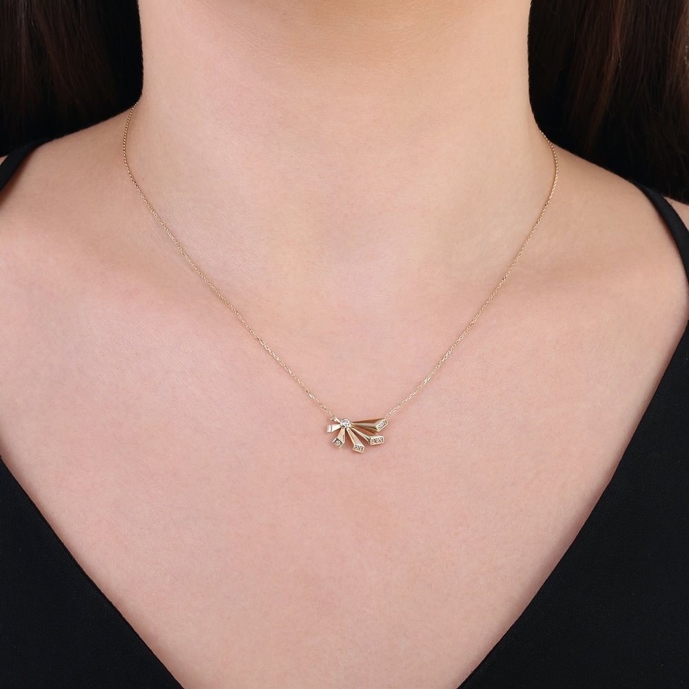 Altın Taşlı Tasarım Kolye