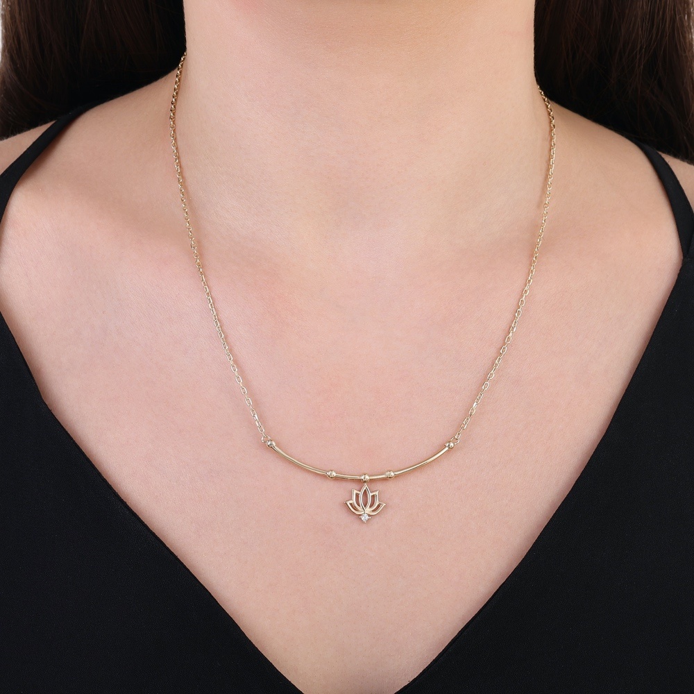 Altın Lotus Çiçeği Kolye