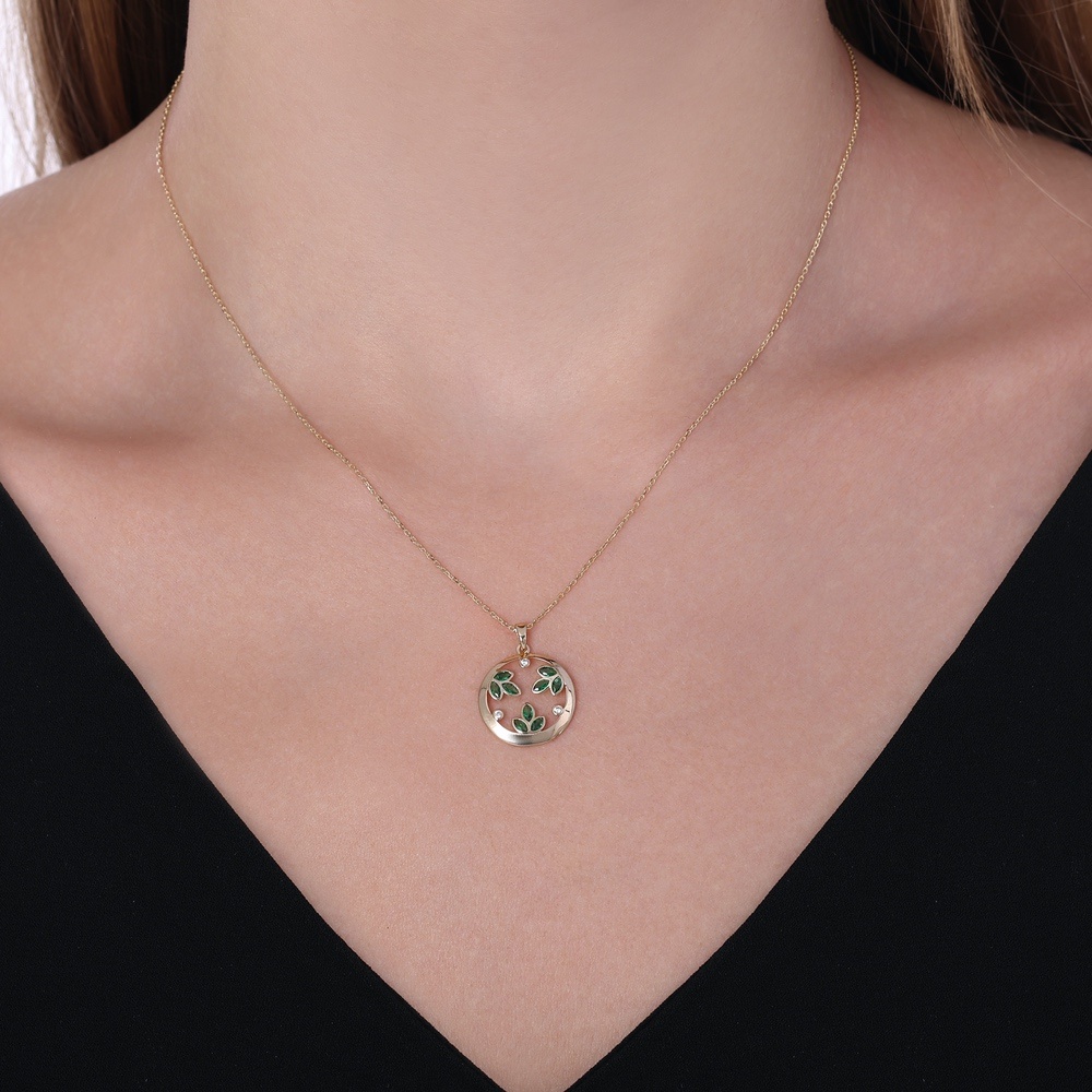 Yeşil Taşlı Altın Yaprak Kolye