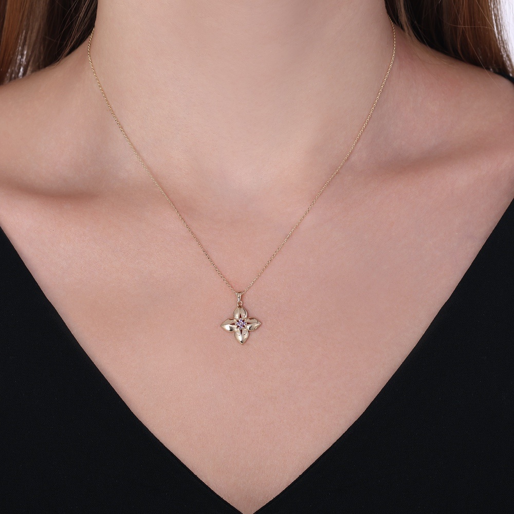 Mor Taşlı Altın Çiçek Kolye