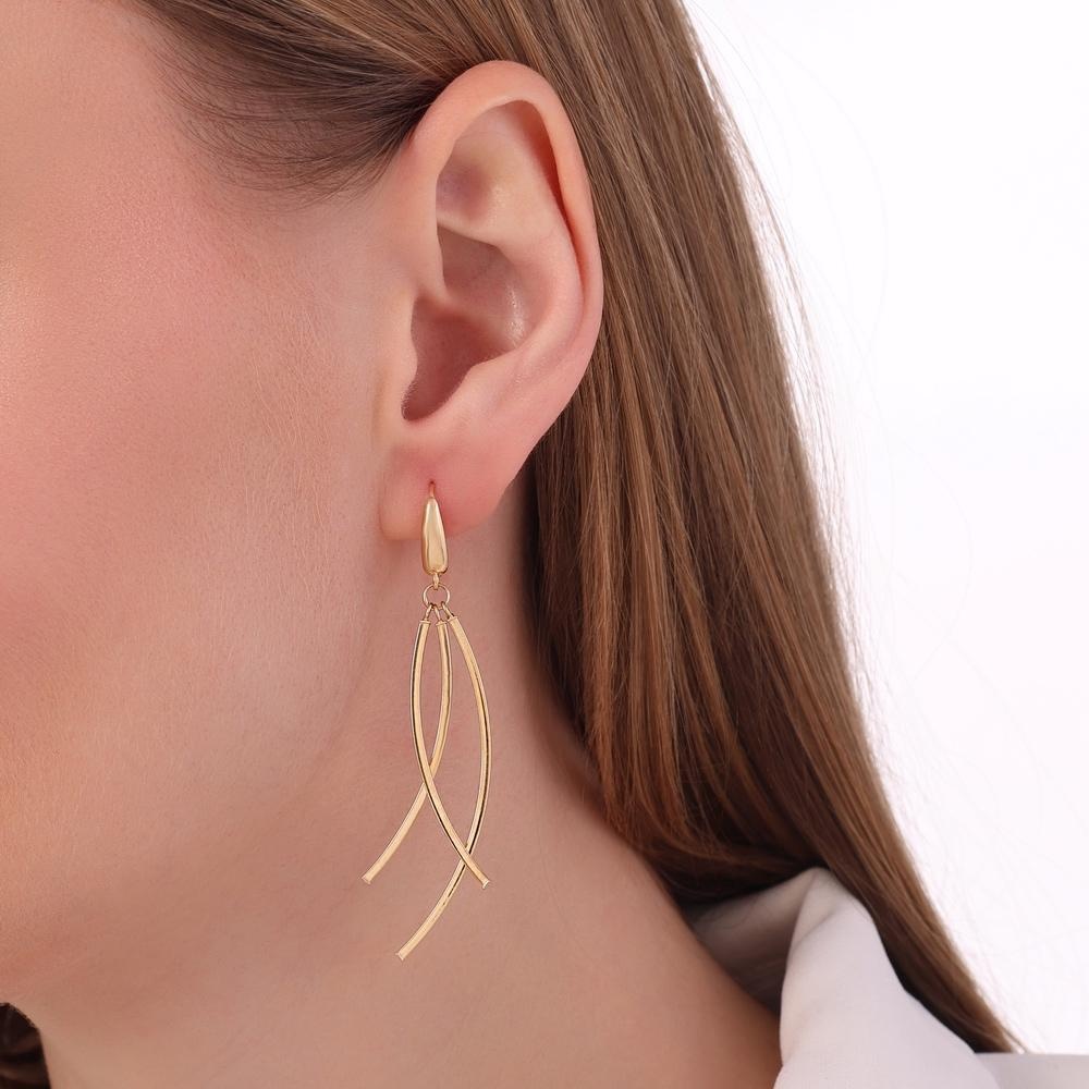 Altın Sallantılı Tasarım Küpe