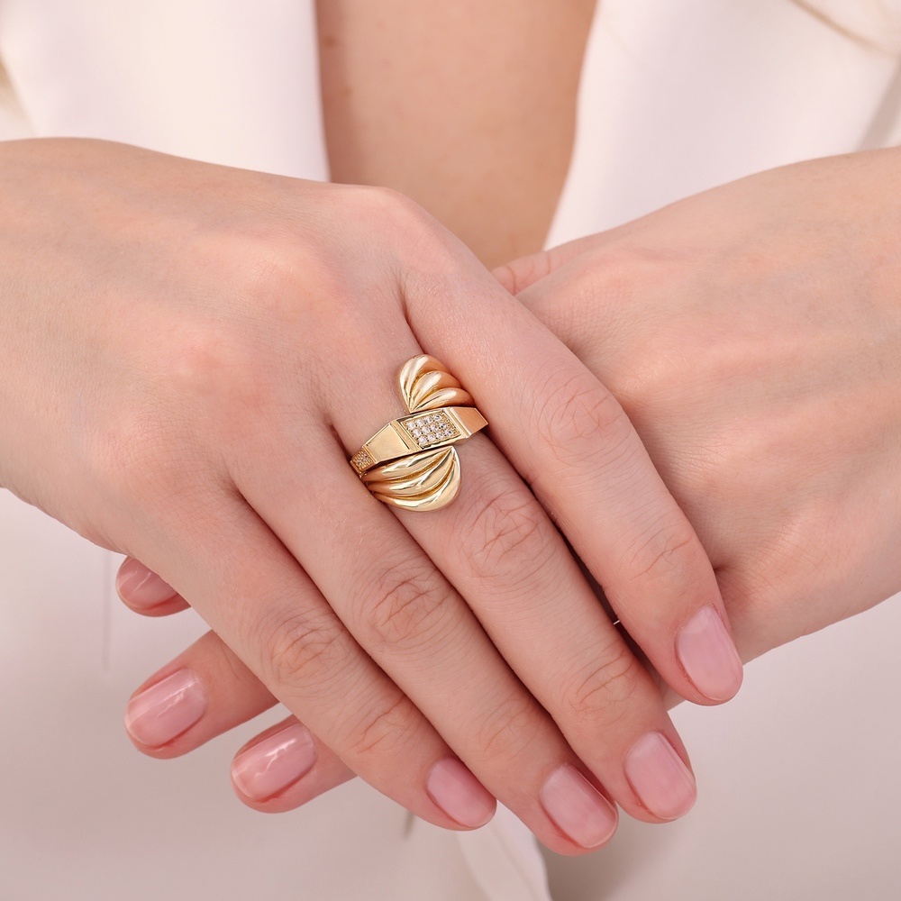 Altın Taşlı Tasarım Yüzük