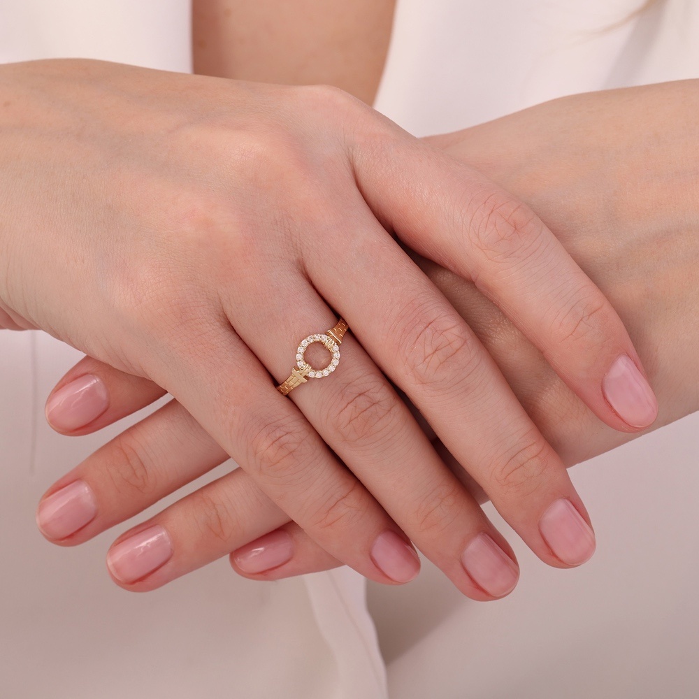 Altın Taşlı Halka Yüzük