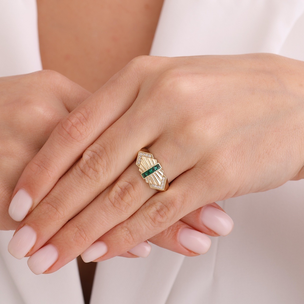 Yeşil Taşlı Altın Yüzük