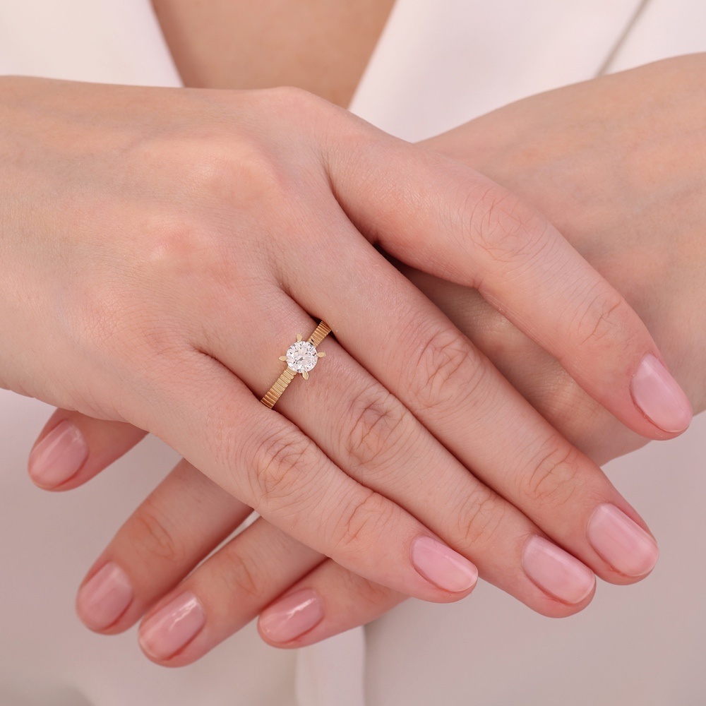 Altın Tektaş Yüzük