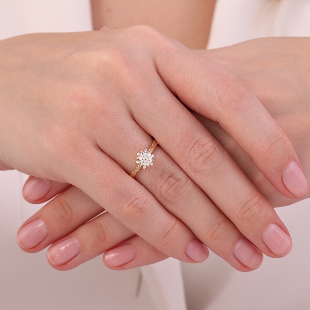 Altın Tektaş Yüzük