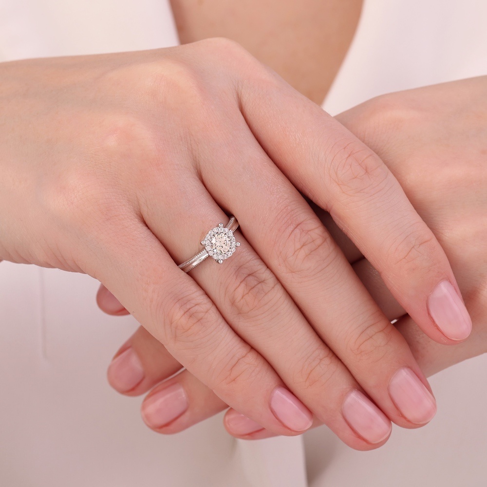 Altın Tektaş Yuvarlak Yüzük