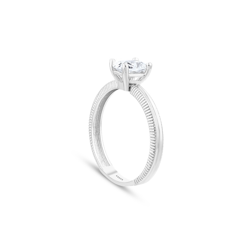 Altın Oval Tektaş Yüzük