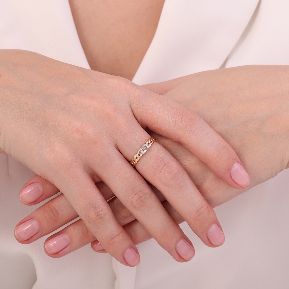 Altın Baget Taşlı Yüzük