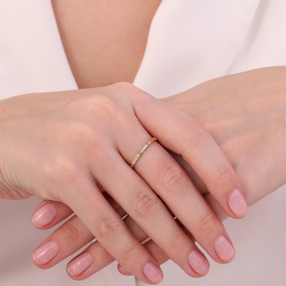 Altın Tasarım Taşlı Yüzük