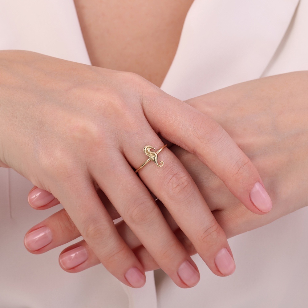 Altın Deniz Atı Yüzük