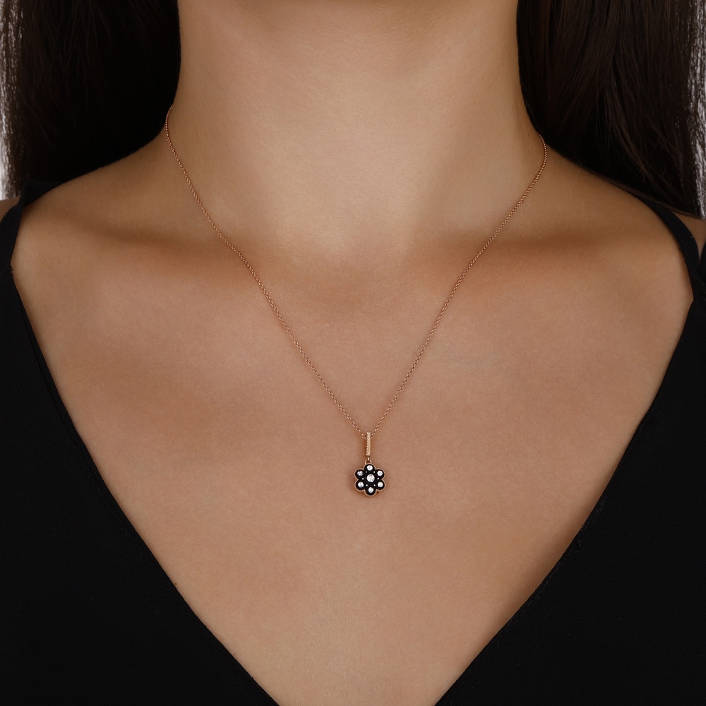 Elmas Çiçek Figürlü Kolye